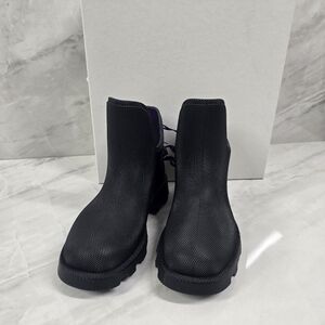 Burberry Black Textured Ankle Boots